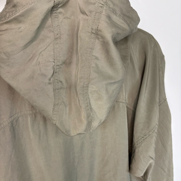 Abercrombie & Fitch Cropped Light Green Utility Jacket - Picture 5 of 11